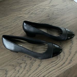 Easy Spirit dress heel, size 9 1/2, Black
